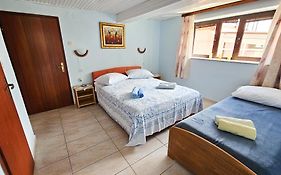 Apartmani Mediteran